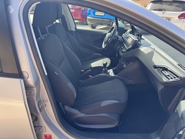  PEUGEOT 208 ACTIVE 1.2 VTI SPANISH LHD IN SPAIN ONLY 101000 MILES SUPERB 2012